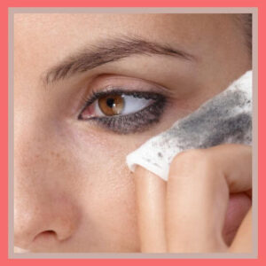 Comment démaquiller un mascara waterproof correctement sans frotter